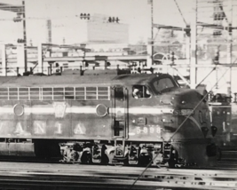 Pennsylvania Railroad PRR #5898 GP7 Electromotive Train B&amp;W Photo Baltimore MD - £7.52 GBP