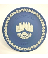 WEDGWOOD Jasperware Vintage 1976 Christmas Plate Blue Hampton Court England - £18.28 GBP