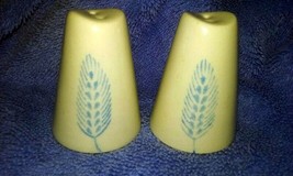 Vintage Porcelain Blue Wheat small Salt &amp; Pepper Shakers - £11.60 GBP