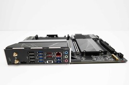 GIGABYTE X670 AORUS ELITE AX (Socket AM5) Wi-Fi 6E AMD DDR5 Motherboard ISSUE image 5