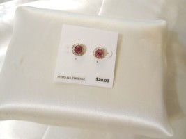 Department Store 3/8&quot; Gold Tone Pave Dark Pink Stud Earrings L306 - £6.01 GBP