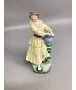 Vintage Porcelain Figurine - Woman Holding Jug Of Water - 8”H - €12,85 EUR Vintage Porcelain Figurine - Woman Holding Jug Of Water - 8”H - €12,85 EUR