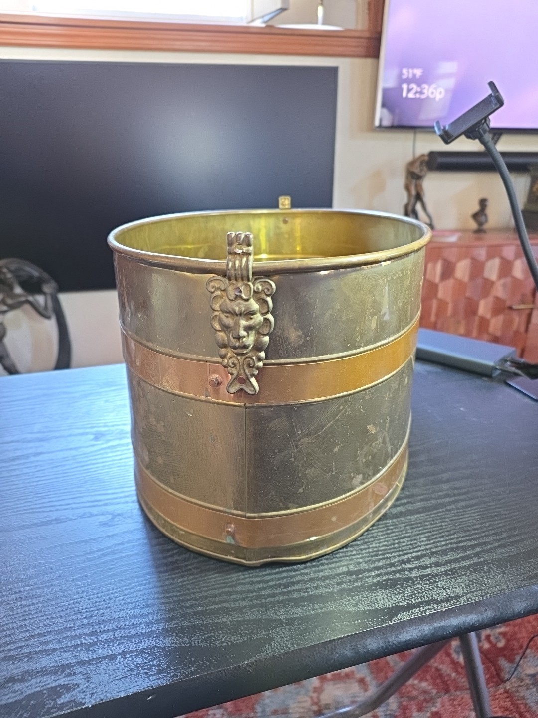 Vtg Brass Planter Lion Face On Sides 6.5X8.5X10.5  Item image 2