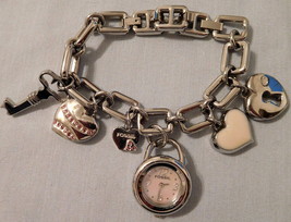 Watch FOSSIL Pink Heart Charm Watch ES1920 5 Charms Link Band NIB No Tag (A) - £39.95 GBP