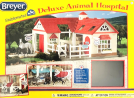 Breyer Deluxe Animal Hospital #59204 Stablemates 1:32 Cat Dogs Horses Bu... - £46.28 GBP
