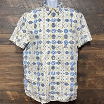 The North Face Men’s Shirt Short-Sleeve Baytrail Funky Fun Pattern - $567.21 MXN