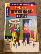 Vintage Comic Book Archie at Riverdale High Baseball #83 Bubble Ad on Back 1981 - £6.83 GBP