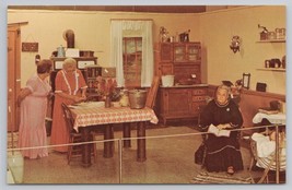 Mount Pleasant Iowa Midwest Old Settlers Threshers Country Kitchen Vtg Postcard - £10.80 GBP