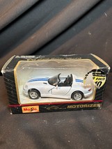 Maisto Motorized Toy Model Muscle Car 1995 Dodge Viper Convertible - $5.00