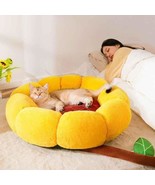 Sun Flower Shape Round Pet Bed - $777.38 MXN+