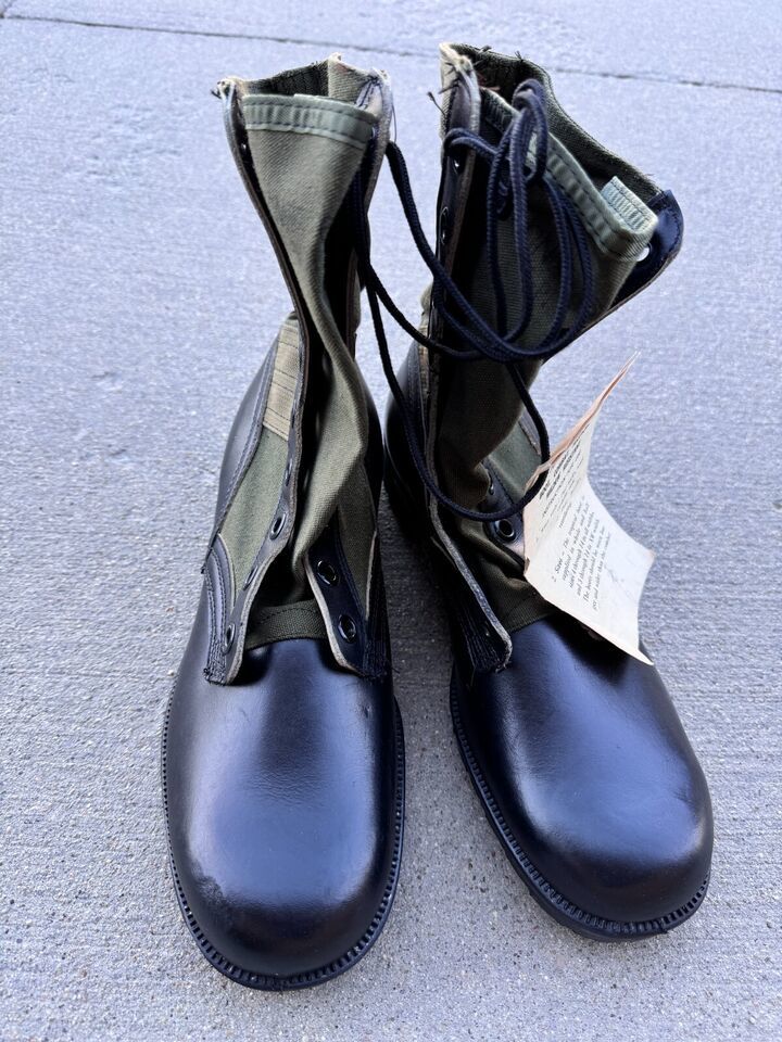 NEW USGI 1967 US ARMY VIETNAM WAR ERA JUNGLE BOOTS - SIZE 10N - $294.53