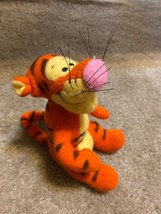GUND Disney Winnie the Pooh TIGGER the Tiger 6&quot; Plush Animal Doll - £9.53 GBP