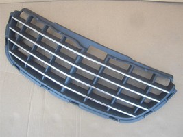 OEM 2004-2006 Chrysler Pacifica Charcoal &amp; Chrome Front Grille Grill  - £64.09 GBP