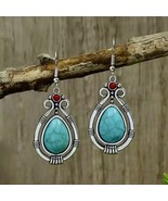 Silver Tone &amp; Faux Turquoise Dangle Drop Boho, Western Aztec earrings NWOT - $24.26 CAD