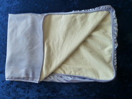 Bumkins Finer Baby Products Cream Flannel &amp; Purple Satin Baby Blanket EUC - £27.52 GBP