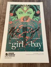 THE GIRL IN THE BAY Corin Howell SIGNED NYCC Dark Horse PROMO Mini POSTE... - $19.80