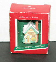 Hallmark Keepsake Miniature Ornament OLD ENGLISH VILLAGE 2nd in Series 1989 - $8.89