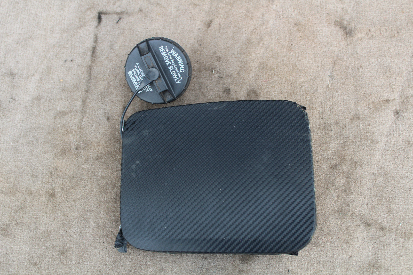 2002-2005 SUBARU IMPREZA WRX WAGON GAS FUEL FILLER LID DOOR WITH CAP V1312 - $38.69