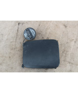 2002-2005 SUBARU IMPREZA WRX WAGON GAS FUEL FILLER LID DOOR WITH CAP V1312 - $732.34 MXN