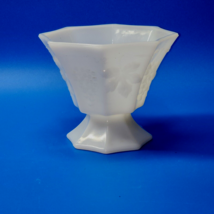 Vintage WESTMORELAND 5&quot; Crystal Milk Glass Grape And Vine Octagon Panel ... - $30.59