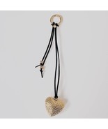 With Love Heart Bag Charms Gold - $337.30 MXN