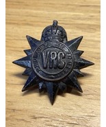Vintage WW2 Canada Victoria Rifles VRC Hat Cap Badge KG JD - $11.88