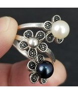 size 9 STERLING SILVER &amp; PEARL ladies ring .925 estate sale 1960&#39;s flowe... - $39.99