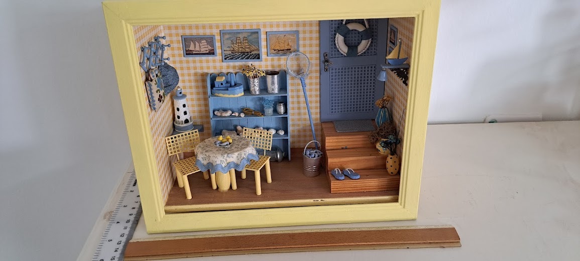 Miniature handmade art in box [ART10216] - $99.00