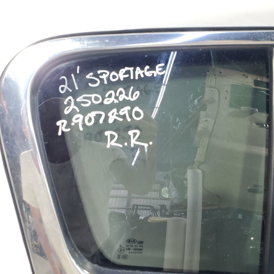 2019 2020 2021 2022 Kia Sportage OEM Rear Passenger Door Automatic Up and Down Item image 2