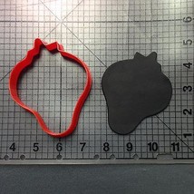 Strawberry 102 Cookie Cutter - £3.21 GBP+