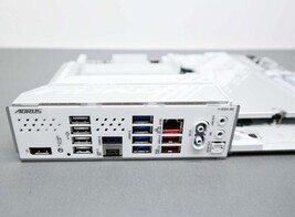 GIGABYTE B850 AORUS ELITE WIFI7 AMD B850 ATX DDR5 Wi-Fi 7 Motherboard - White image 4