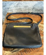 Marc Jacobs New York Unisex Black Leather Adjustable Strap Crossbody Bag - $60.93 CAD