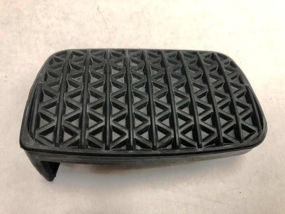 23316212 Brake Pedal Pad New OEM GM 2016-18 Malibu 2018 Regal 2017-18 La... - $9.89