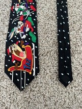 VTG Looney Tunes Mania Tie Christmas Men&#39;s AOP Christmas Classic Retro Taz Bugs - £13.41 GBP