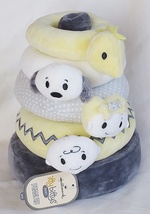 Hallmark Itty Bittys Baby Peanuts Stackable Plush Rattle Rings Set w/Post - £26.33 GBP