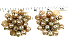 Vintage Gold Color 40&#39;s-50&#39;s era, Tan Faux Pearl CLUSTER Clip on Earrings - £12.56 GBP