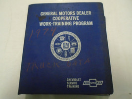 1974 GM Cooperative Lavoro Servizio Formazione Program Chevrolet Camion OEM Book - $159.98