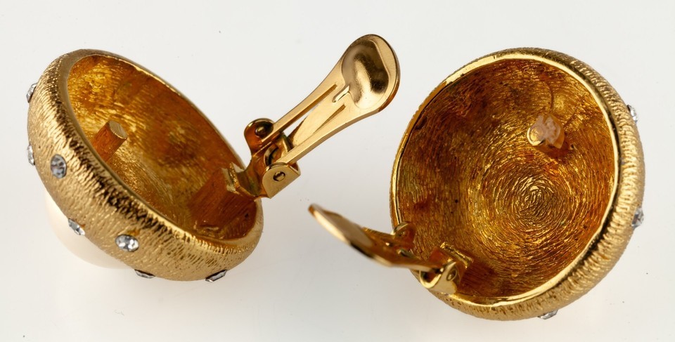Christian Dior Goldplated Faux Pearl Costume Ear Clips Item image 6