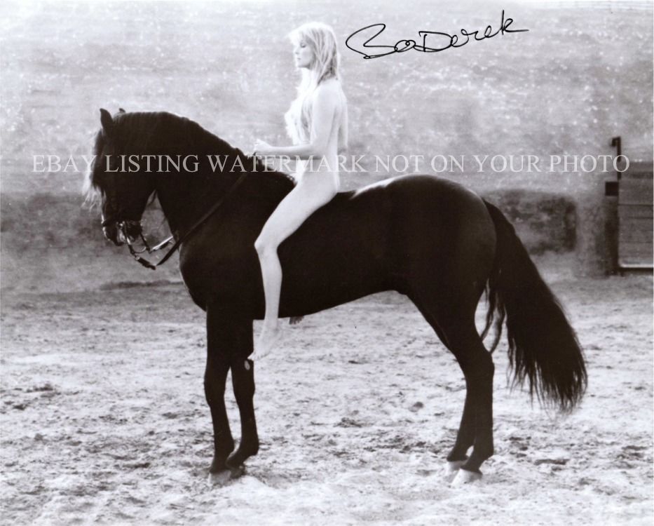 BO DEREK AUTOGRAPHED 8x10 RP PHOTO VERY SEXY BOLERO 10