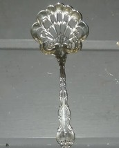 FRENCH SCROLL by Sterling Alvin Fruit Scalloped Slotted SPOON No Monogra... - $1,407.82 MXN