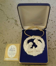 Gorham Parian Medallion Evening Prayer ornament 1977 - £15.71 GBP