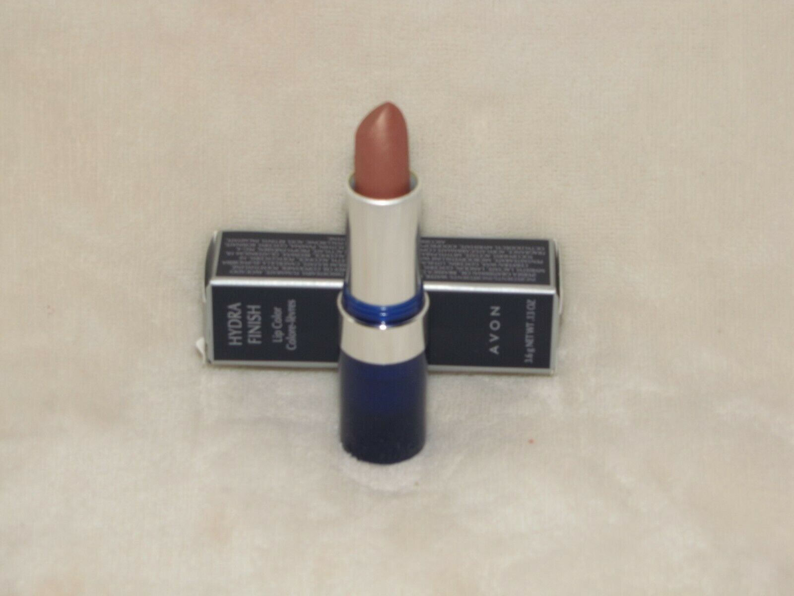 Primary image for AVON Hydra Finish Lip Color 3.6 g .13 oz Misty 713