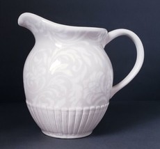 Brocade Ambiance Collections Lace Color  24 oz. Pitcher  - £17.69 GBP