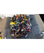 Huge lot 15 lbs Diecast Cars 1:64 pre-owned Mixed Era Mixed Brands ESTAT... - $2,379.53 MXN