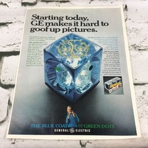 Vintage 1968 General Electrics Bluecoat Flash Cube Advertising Art Print... - £7.73 GBP