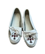 Minnetonka Moccasins Shoes size 7 White Leather Beaded Fringe Flats - £25.89 GBP