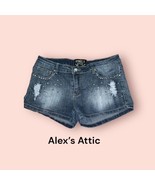 Thrill jeans shorts size 11 pre owned - $376.98 MXN