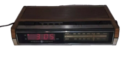 General Electric GE AM/FM Radio Alarm Clock Model 7-4630A Vintage Wood G... - $19.99