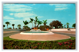 40th Street Entrance Busch Gardens Tampa Florida Postcard Unposted - £3.90 GBP