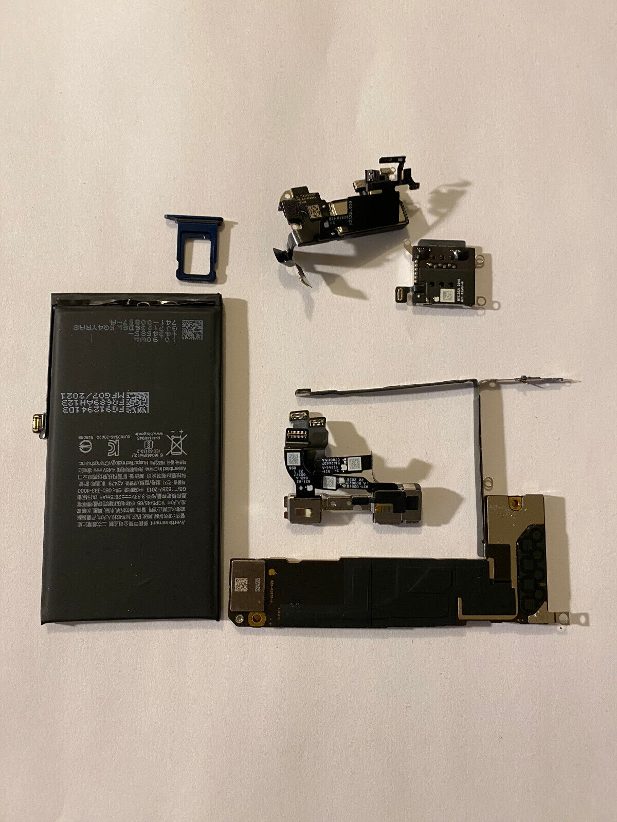 Apple iPhone 12 64GB blue unlocked logic board A2172 - Cell Phone